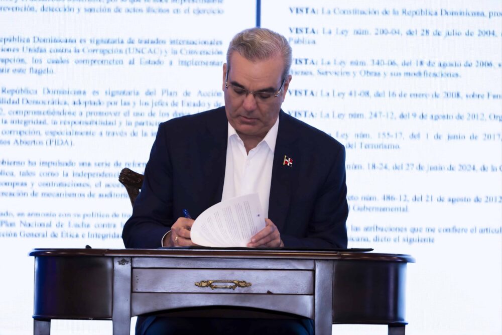 Ley elimina candidaturas independientes en RD