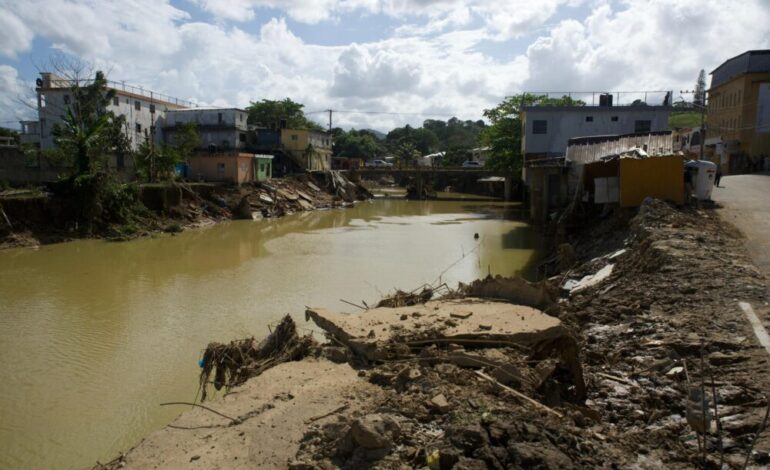 Gobierno activa bono de RD$7,000 por lluvias para miles de familias