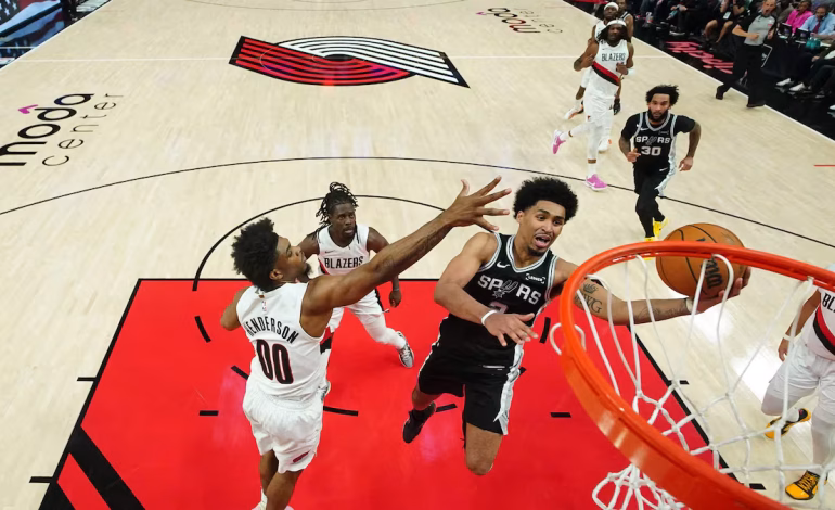 Sin Wembanyama, Spurs firman remontada épica en Portland y envían un mensaje a toda la NBA