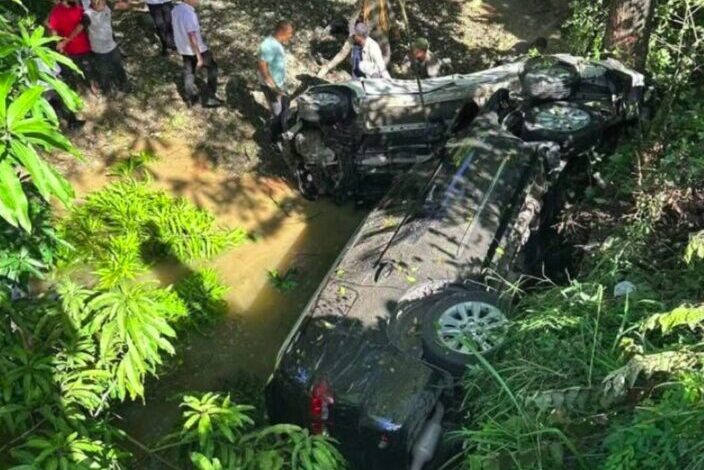 Accidente de tránsito involucra avanzada presidencial reportan tres heridos