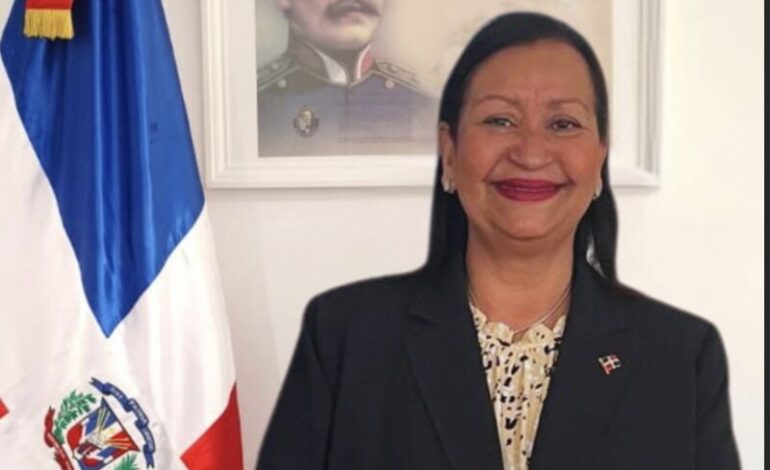 Cónsul en Marsella elogia cambios clave que modernizan consulados dominicanos