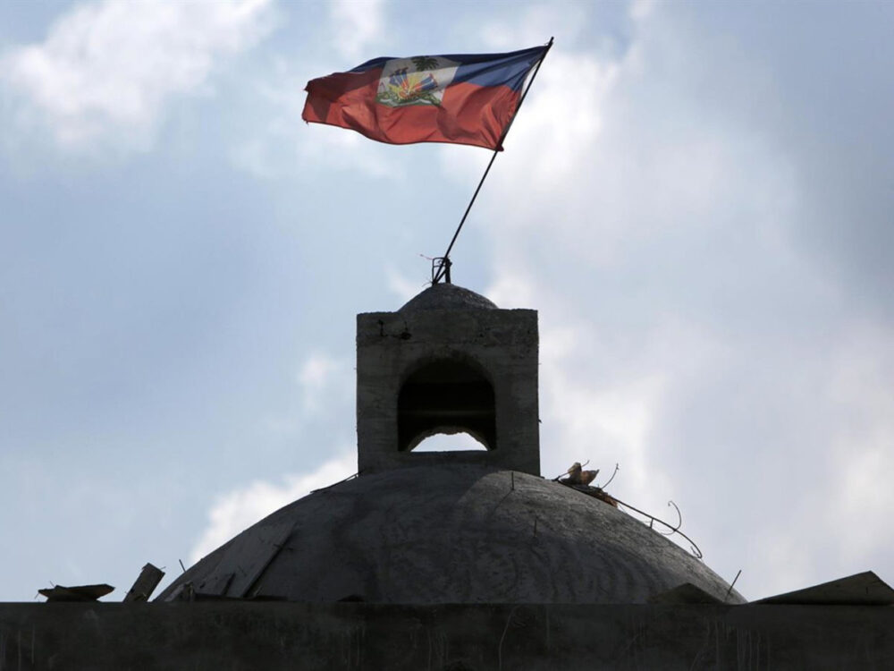 Haití activa máxima alerta militar por violencia