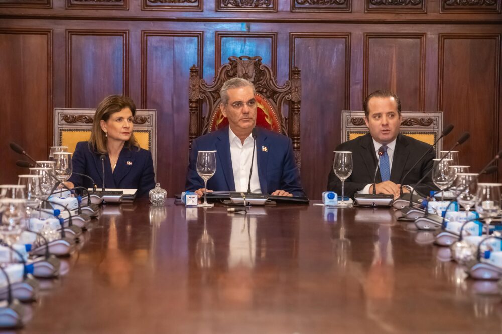 Gobierno aprieta el gasto por crisis