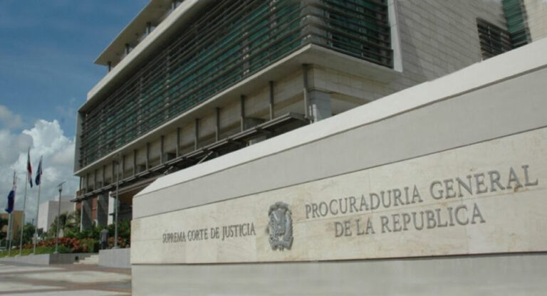 Cae red con más de 500 televisores de contrabando en operativo en Santo Domingo Este