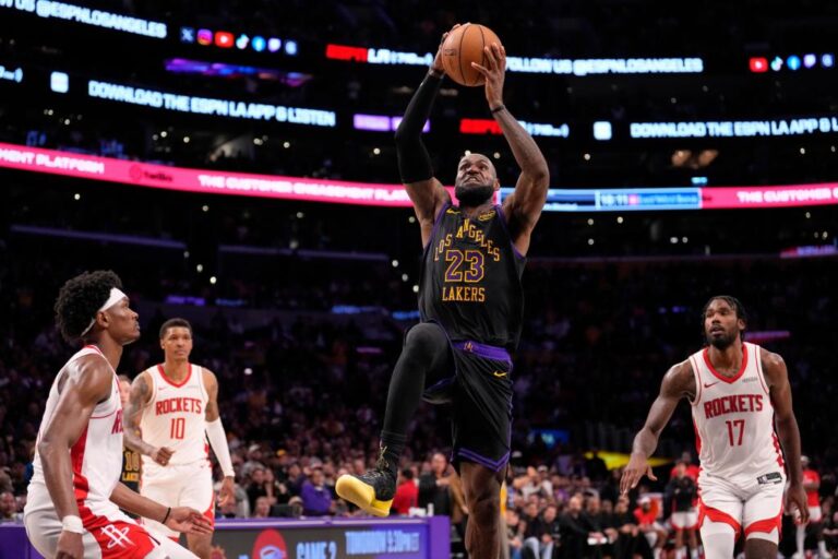 LeBron lidera y Lakers sorprenden con ventaja 2-0 ante Houston
