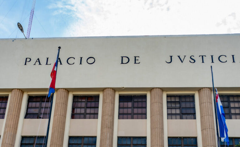 MP pide 7 años de prisión contra Elizabeth Silverio por usurpación en salud