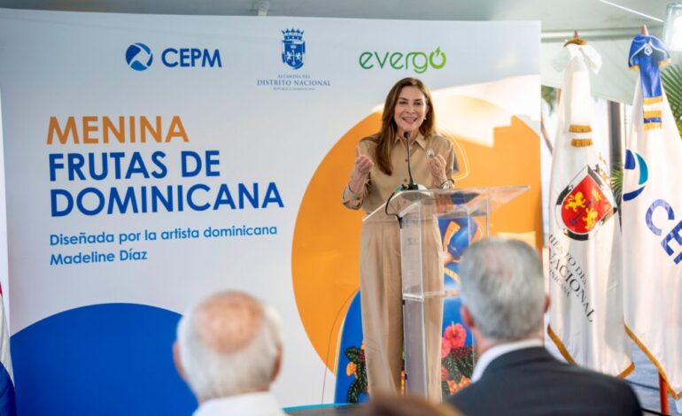 Presentan en Santo Domingo la quinta “Menina Dominicana” inspirada en las frutas del país