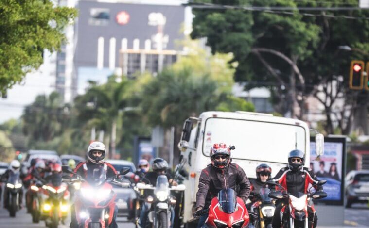 Ducati celebra 100 años de historia con desfile global y homenaje en RD