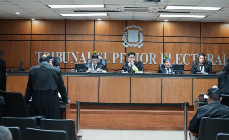 TSE reserva fallo sobre regiduría en San Cristóbal