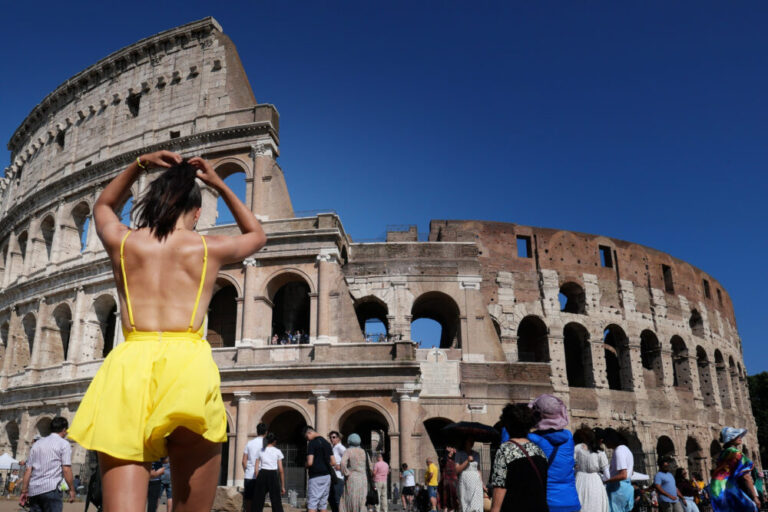 Italia activa alerta roja por intensa ola de calor