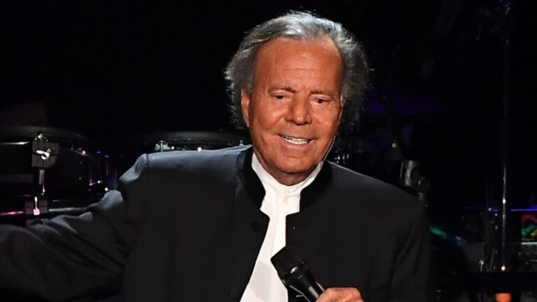 Julio Iglesias demandará a medio español