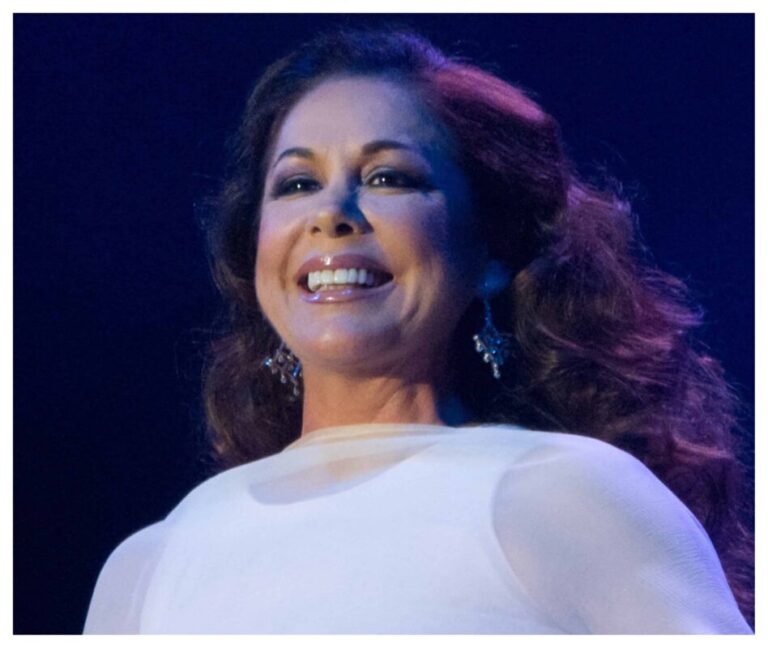 Isabel Pantoja se rinde ante RD: “Ha sido el descanso más feliz de mi vida”