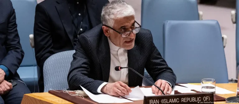 Irán lanza fuerte advertencia por resolución sobre el estrecho de Ormuz