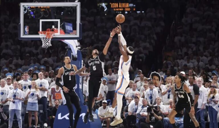 Thunder golpea a Spurs y queda a una victoria de las Finales