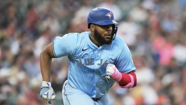 Vladimir Guerrero Jr. la saca y Toronto vence a Detroit
