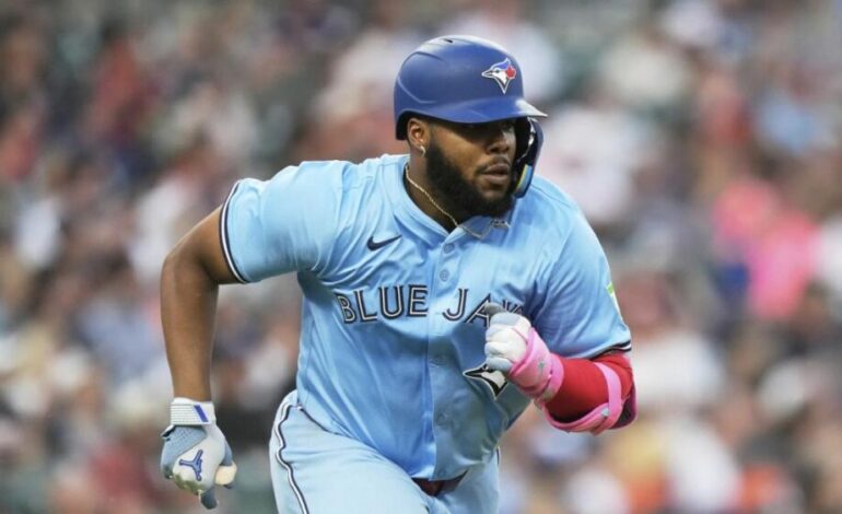Vladimir Guerrero Jr. la saca y Toronto vence a Detroit