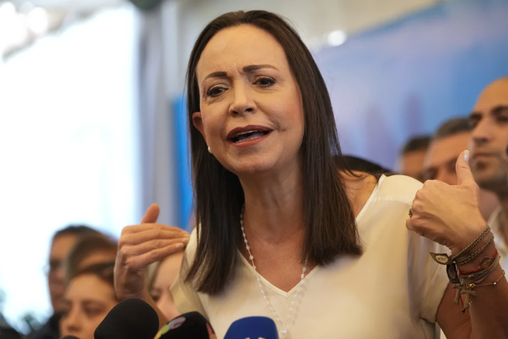 María Corina confirma aspiración presidencial en Venezuela