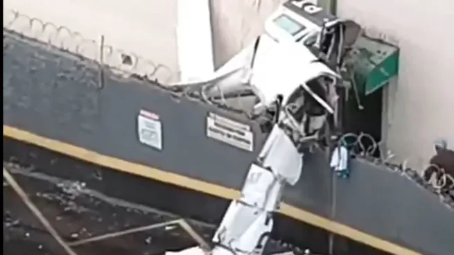 Avioneta se estrella contra edificio en Brasil: deja un muerto y tres heridos graves