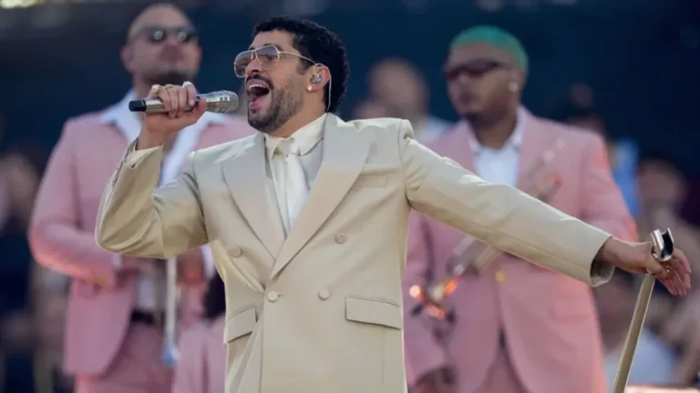 Bad Bunny conquista Madrid ante más de 64 mil fanáticos en el inicio de una residencia histórica