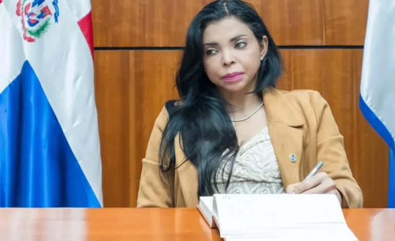 Yeni Berenice ordena investigar actuación de Fiscalía tras feminicidio en Alma Rosa