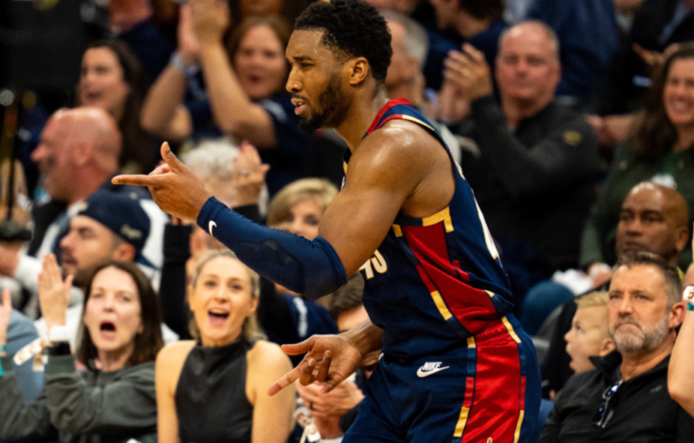 Donovan Mitchell explota con 43 puntos y Cavaliers igualan serie ante Pistons