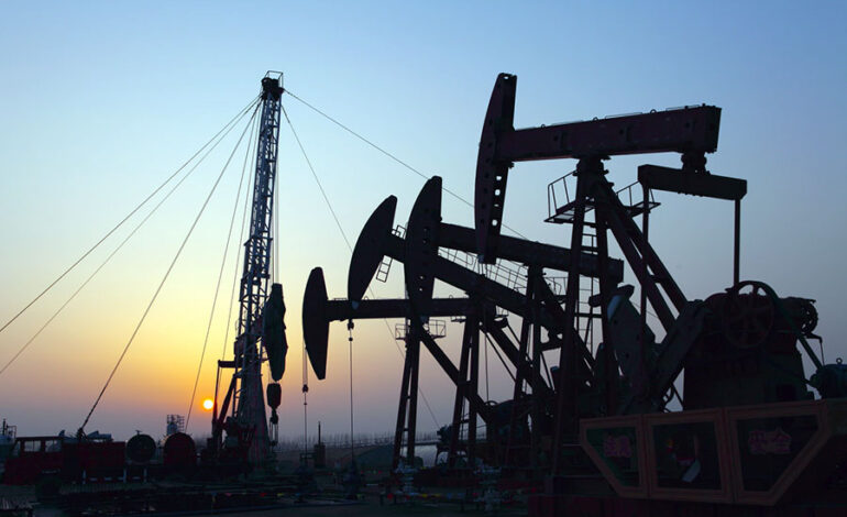 Petróleo baja tras tregua con Irán