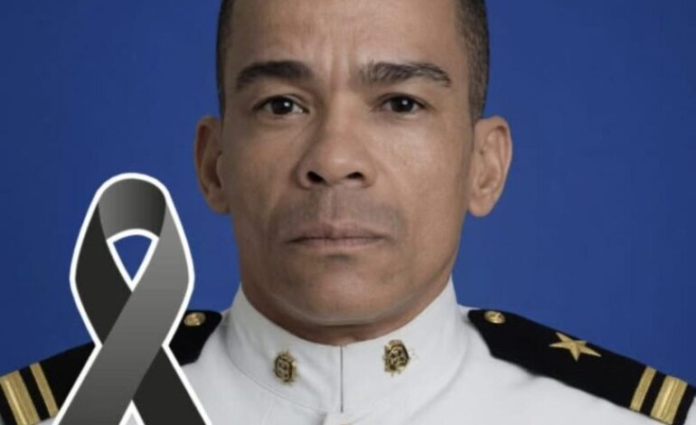 Misterio y conmoción: hallan muerto en el mar a oficial de la Armada reportado como desaparecido