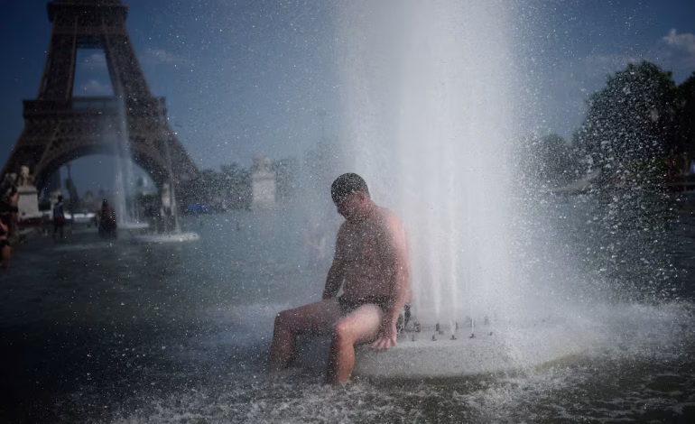 Francia activa la máxima alerta sanitaria por la intensa ola de calor y refuerza su sistema hospitalario