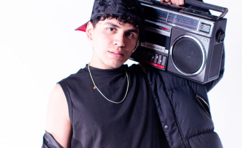 Lucas KG debuta en los corridos tumbados con “No Que Muy Acá”