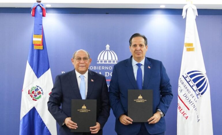 Salud Pública y MESCyT regulan validación de títulos médicos extranjeros en República Dominicana