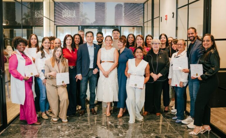 Noval Properties certifica a todo su equipo comercial