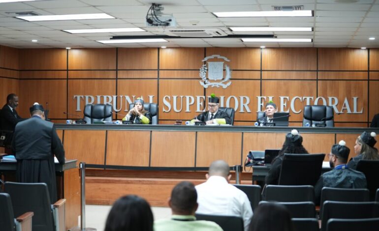 TSE deja en fallo recurso contra reglamento de encuestas electorales
