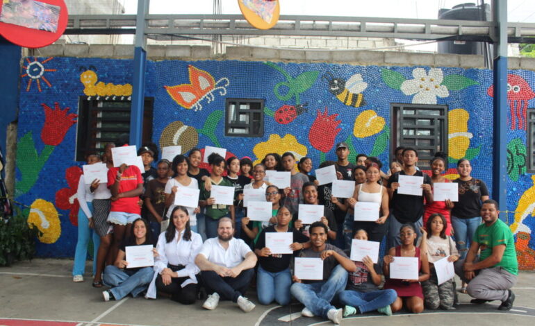Fundación José Antonio Llorente apuesta por el bienestar digital juvenil