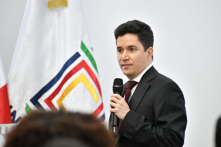 Especialista pide fortalecer academia en estrategia de IA