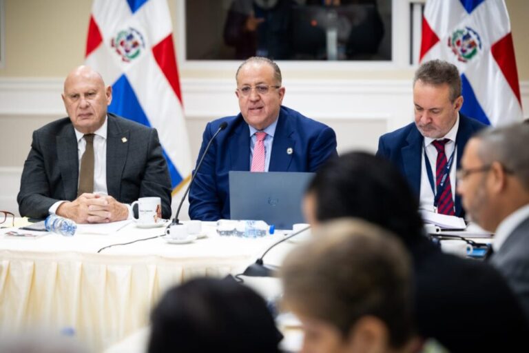 Gobierno proyecta recaudar hasta RD$50,000 millones sin tocar el ITBIS