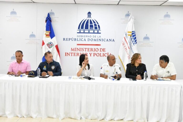 Interior y Policía avanza en regulación de paradas de motoconchistas