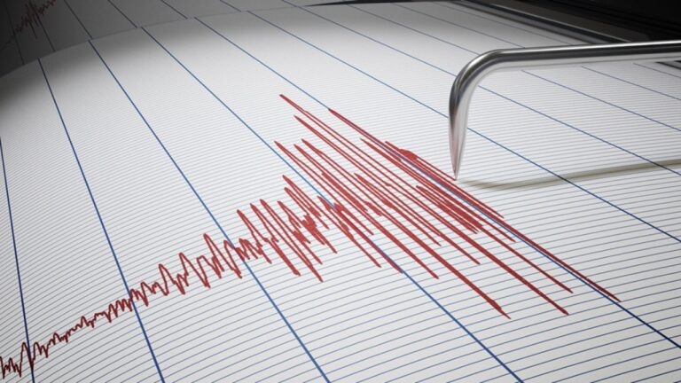 Temblor de magnitud 5 provoca evacuaciones en varias zonas del país