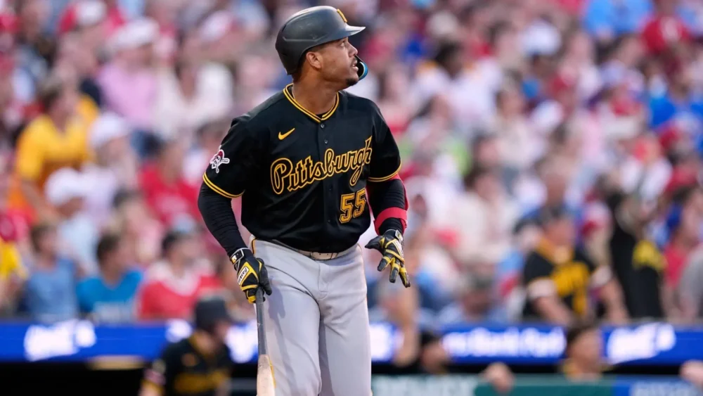 Dominicanos brillan con el bate: Endy Rodríguez y Esmerlyn Valdez lideran remontada de los Piratas sobre los Filis