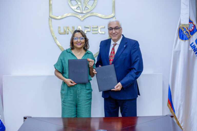 UNAPEC impulsa alianza cultural con Fundación René del Risco y Mar de Palabras