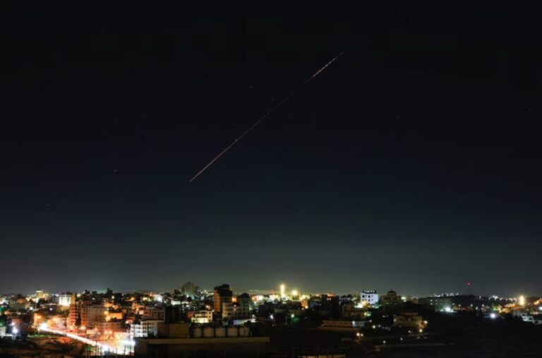 Israel informa interceptación de misiles lanzados desde Irán y aumenta la tensión en Medio Oriente