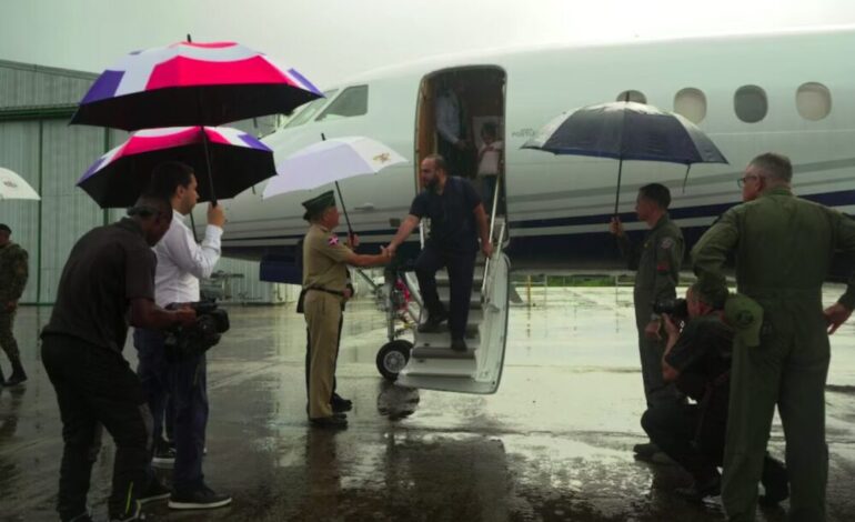 Retornan 31 dominicanos desde Venezuela en operativo humanitario