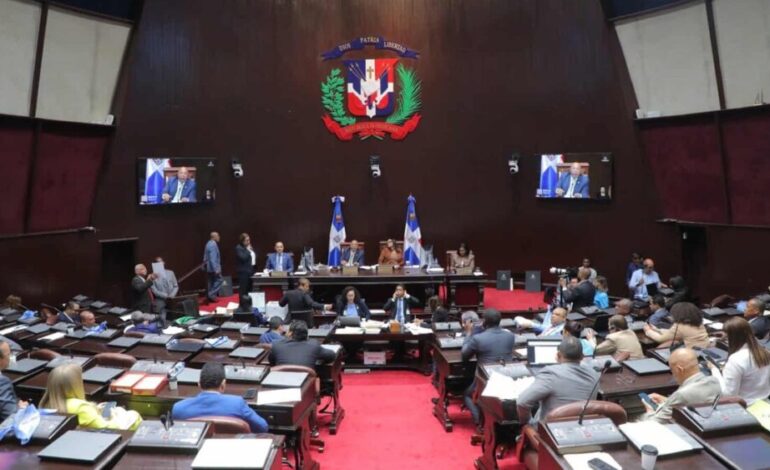Reforma laboral sigue atrapada en Diputados