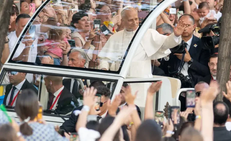 Cibeles se llena de fe con la visita del papa León XIV