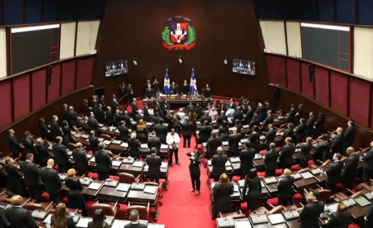 Diputados aprueban 40 cambios al nuevo Código Penal y envían proyecto al Senado