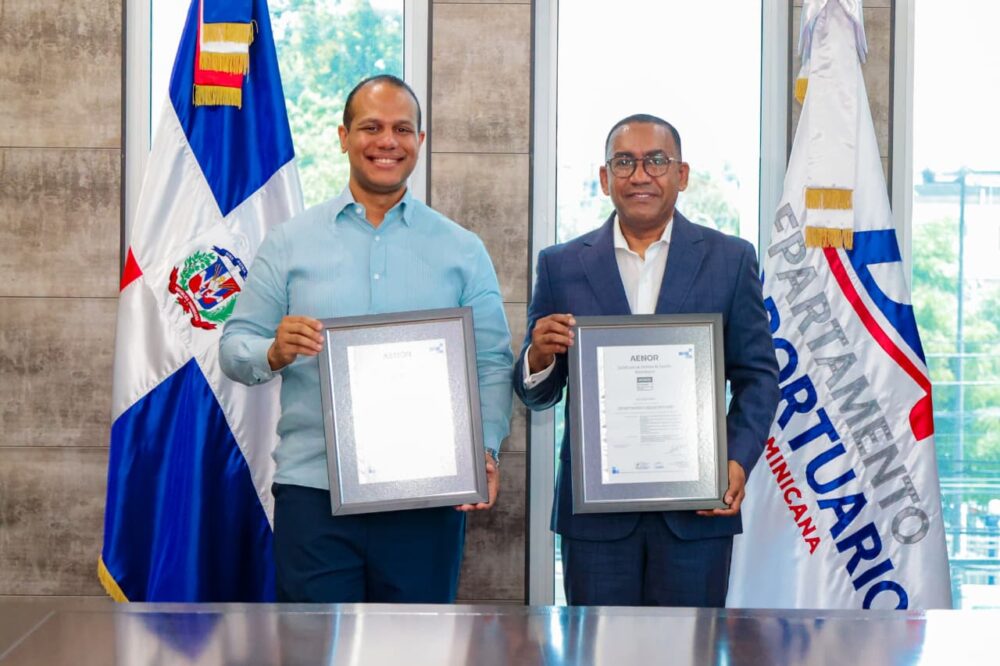 Departamento Aeroportuario recibe doble recertificación ISO en calidad y antisoborno