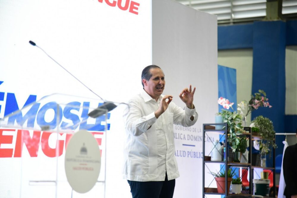 Salud impacta a más de 1.1 millones de personas con campaña contra el dengue