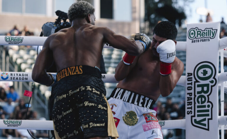 Andy Cruz gana por nocaut y apunta al título mundial