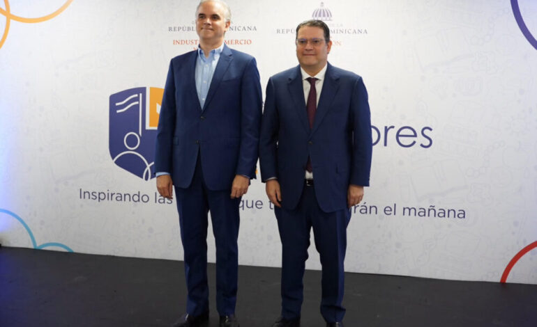 MICM lanza programa Embajadores STEM