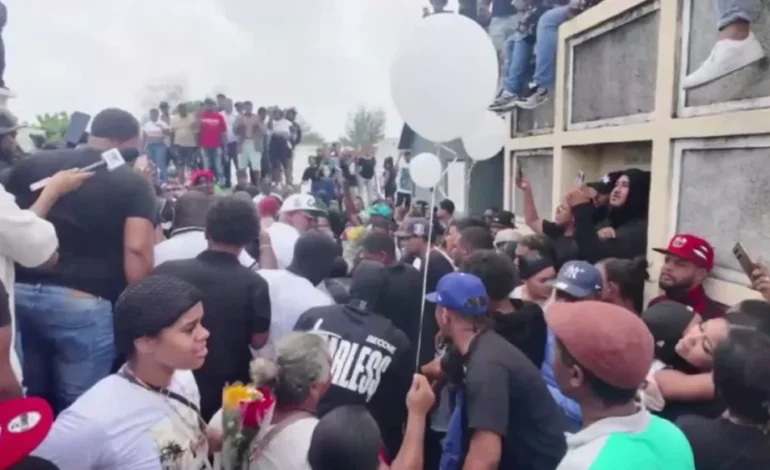 Dan cristiana sepultura a joven ultimado en Herrera; comunidad exige justicia