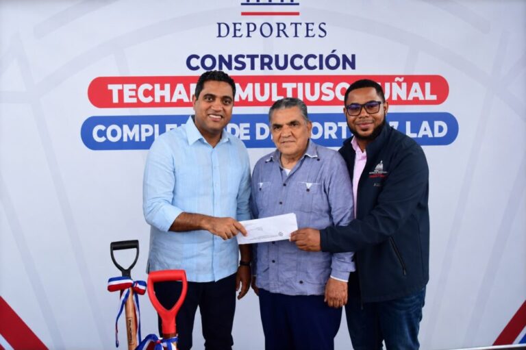 UASD Santiago solicita construcción de techado multiuso